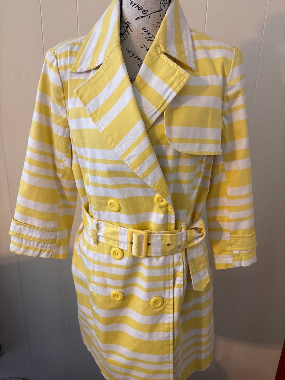 Robert Louis Yellow and White Striped Coat Size Medium
